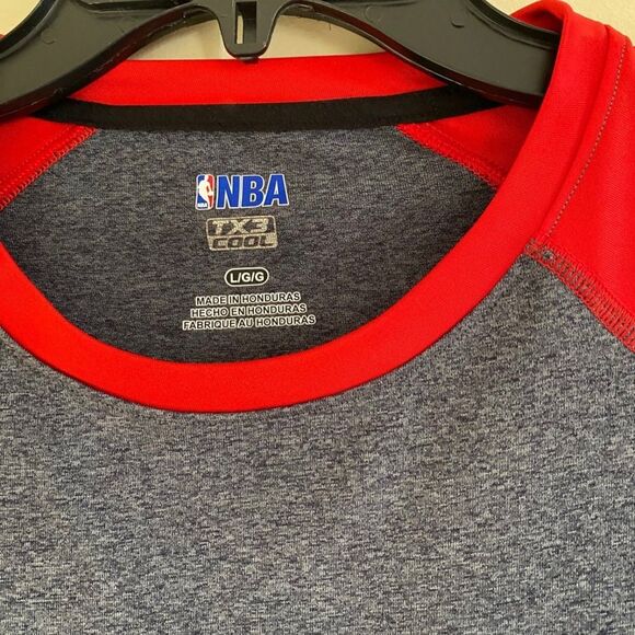 Men's MLB Chicago Bulls TX3 COOL Short Sleeve T- Shirt Size L - Picture 3 of 4